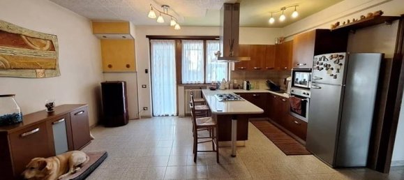 5 rooms Apartment in Valdagno, Italy No. 37691 4