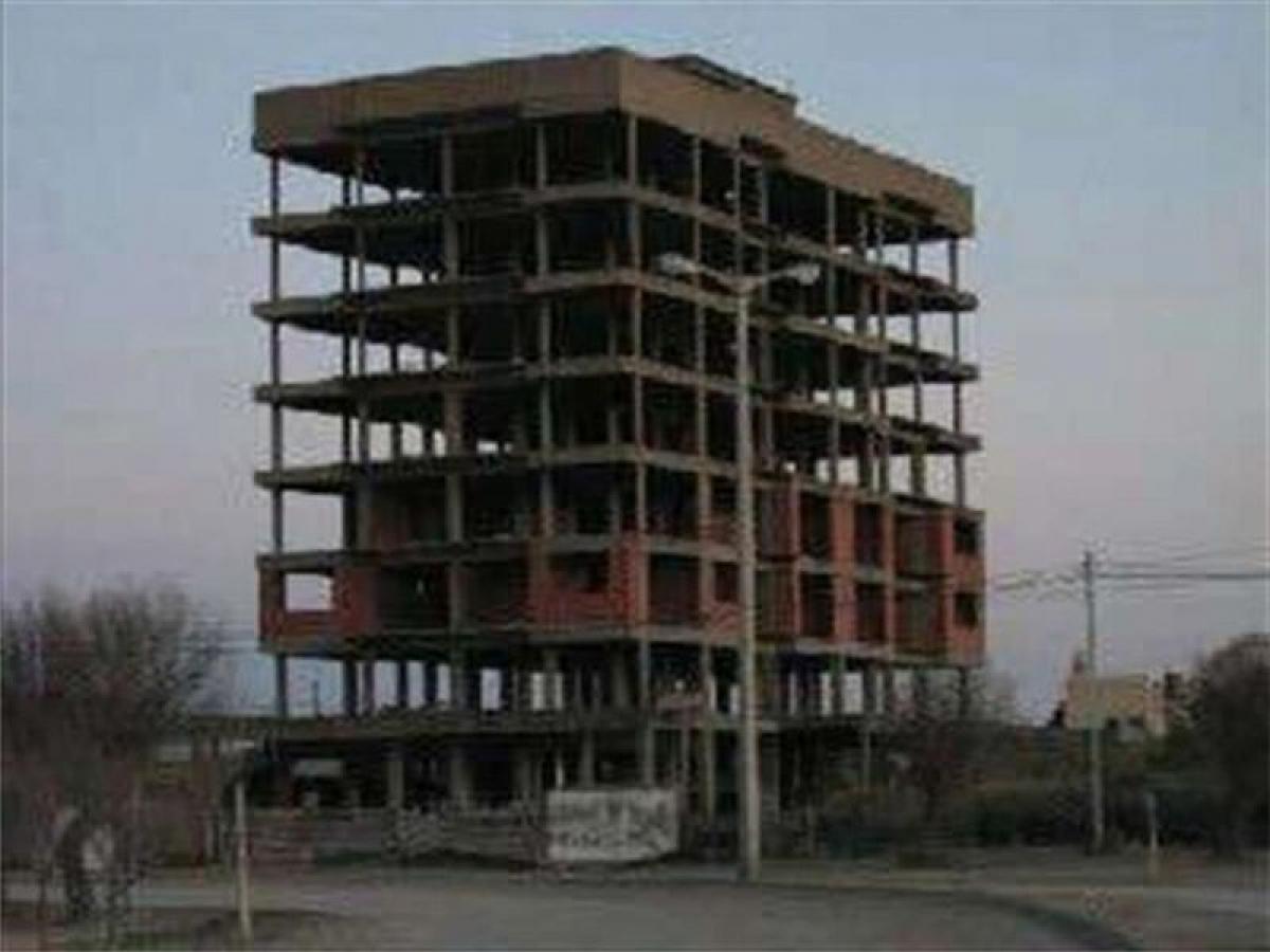 4000m² Hotel in Tres Arroyos, Argentina No. 26114