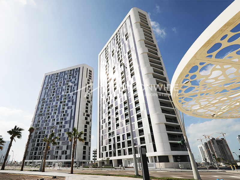 3 bedrooms Apartment in Abu Dhabi, UAE No. 102087