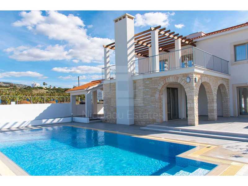 3 bedrooms House in Pegeia, Cyprus No. 10754