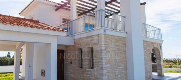 3 bedrooms House in Pegeia, Cyprus No. 10754 3