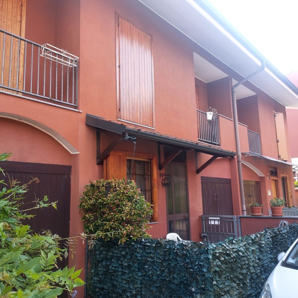 4-salle Maison à Mediglia, Italy No. 290564