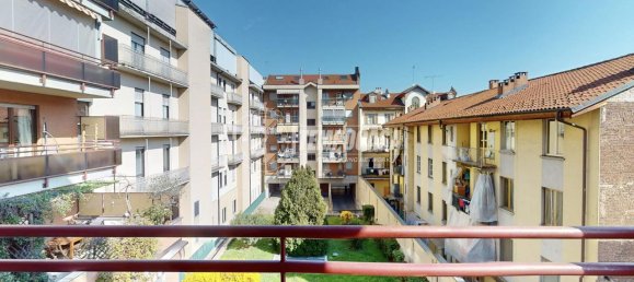 2 rooms Apartment in Turin, Italy No. 38700 21