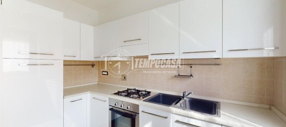 2 rooms Apartment in Turin, Italy No. 38700 10