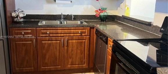 2 Schlafzimmer Gewerbliche Immobilien in Miami, USA, Nr. 615429 9