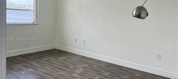 2 Schlafzimmer Gewerbliche Immobilien in Miami, USA, Nr. 615429 3