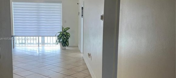 2 Schlafzimmer Gewerbliche Immobilien in Miami, USA, Nr. 615429 7