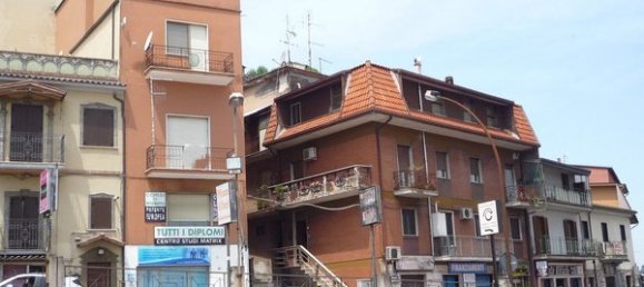 5 rooms Apartment in Ceccano, Italy No. 114991 2