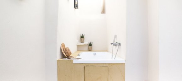 4 bedrooms Commercial property in Chania, Greece No. 82 30