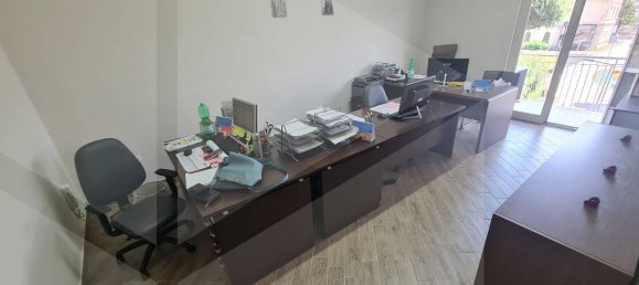 4غرفة شقة في Giugliano in Campania, Italy رقم 31220 16