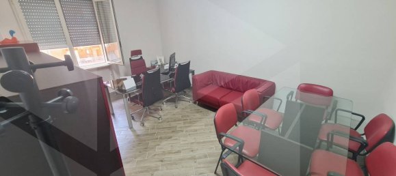 4غرفة شقة في Giugliano in Campania, Italy رقم 31220 11