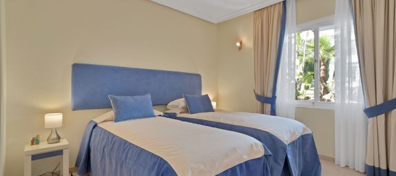 Квартира с 2 спальнями в Эстепона, Испания № 155293 24