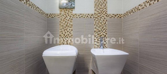 2 Schlafzimmer Wohnung in Rome, Italy, Nr. 262244 12