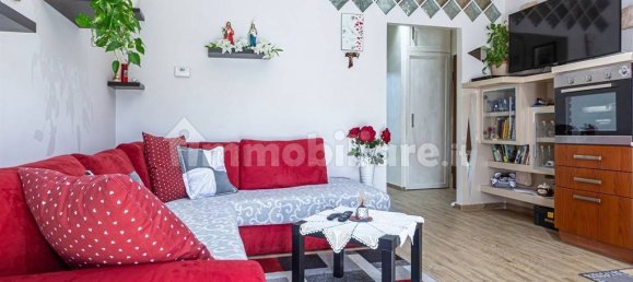 2 Schlafzimmer Wohnung in Rome, Italy, Nr. 262244 3