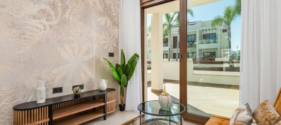 3 bedrooms Bungalow in Torrevieja, Spain No. 11262 2