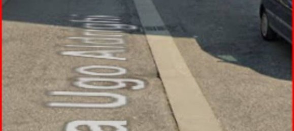 32m² Garage in Brescia, Italy No. 359466 2