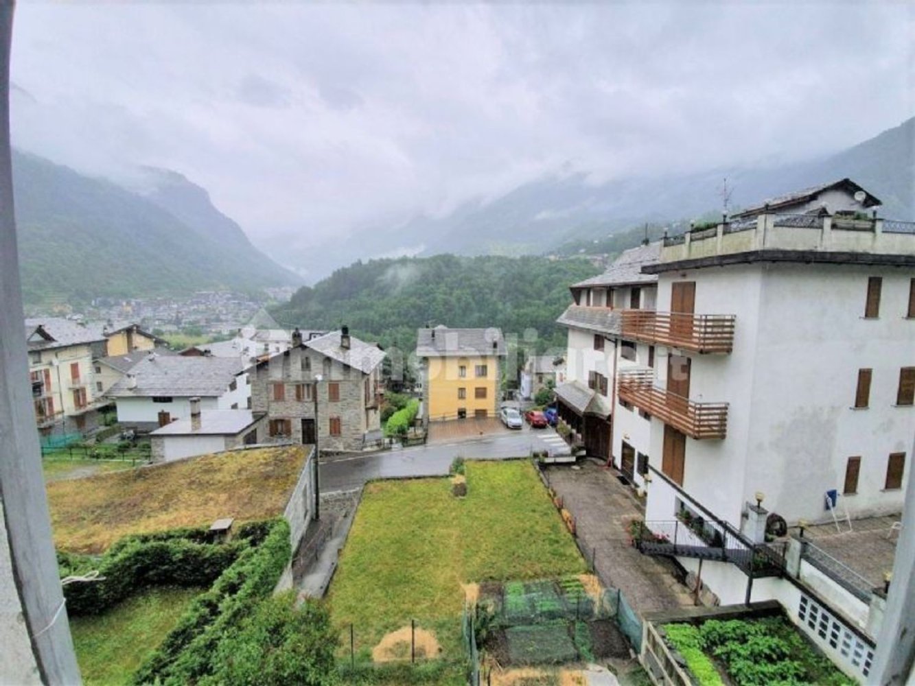 Квартира с 3 комнатами в Кьеза ин Вальмаленко, Италия № 129045