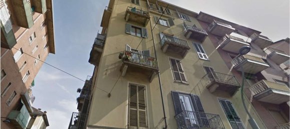 3 rooms Apartment in Turin, Italy No. 10310 6