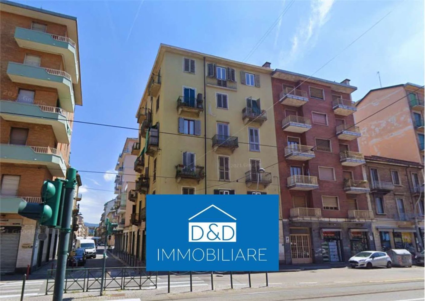 3 rooms Apartment in Turin, Italy No. 10310