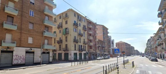3 rooms Apartment in Turin, Italy No. 10310 3