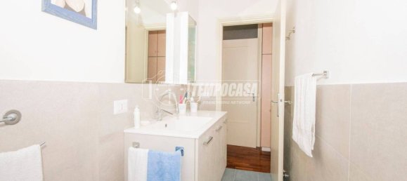 Apartamento T3 em Modena, Italy N.º 302973 13