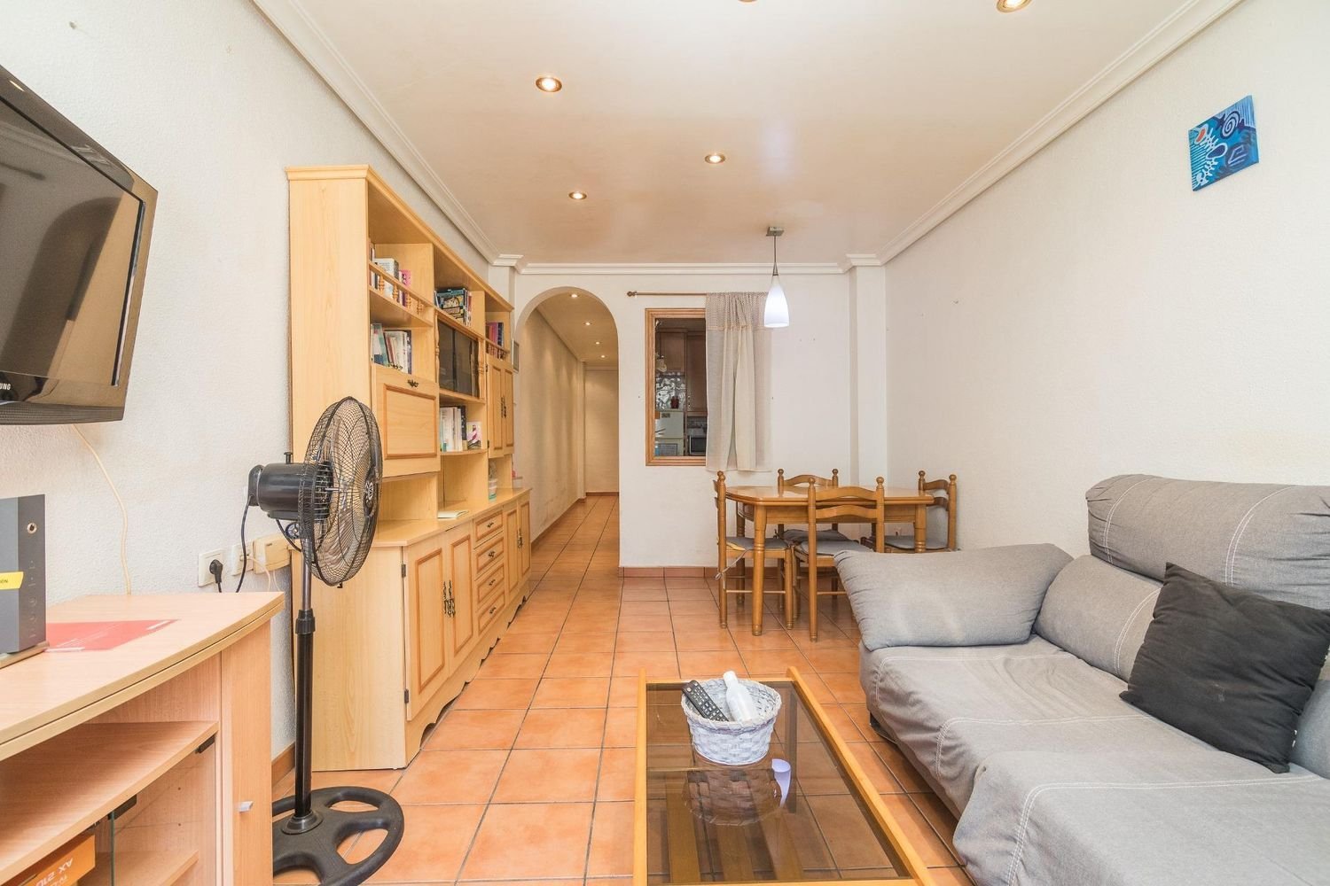Apartamento de 2 dormitorios en Alicante, Spain No. 150666