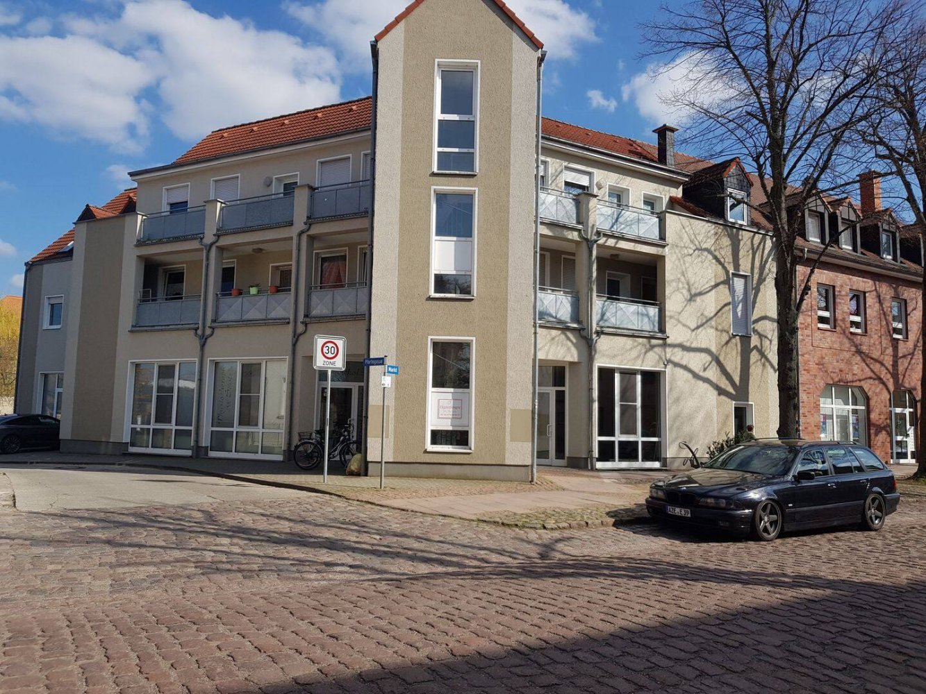 800m² Building in Anhalt-Bitterfeld, Germany No. 287757