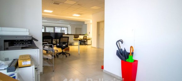137m² Office in Sesto Fiorentino, Italy No. 116194 26