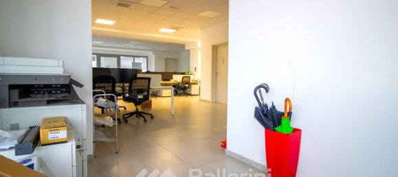 137m² Office in Sesto Fiorentino, Italy No. 116194 8