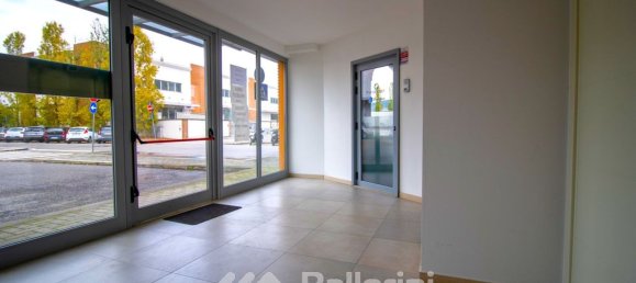 137m² Office in Sesto Fiorentino, Italy No. 116194 16