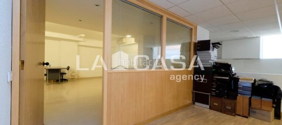 Propriété commerciale à Barcelona, Spain 138m² No. 171291 38