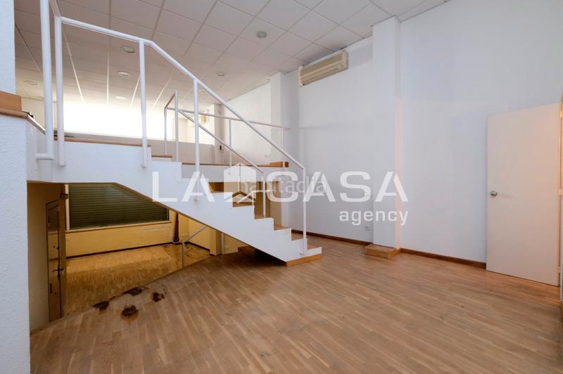 Propriété commerciale à Barcelona, Spain 138m² No. 171291