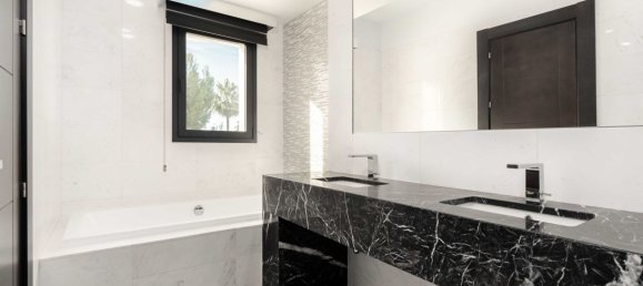 5 Schlafzimmer Villa in Marbella Golden Mile, Spain, Nr. 2957 27