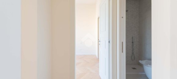 2 rooms Apartment in Rome, Italy No. 232270 27