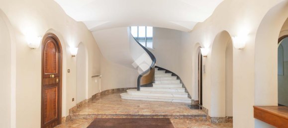 2 rooms Apartment in Rome, Italy No. 232270 4