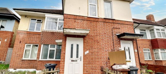 2 Schlafzimmer Wohnung in Romford, United Kingdom, Nr. 4825 2