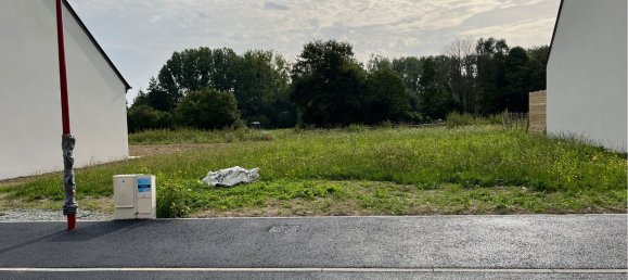  Land in Jans, France No. 93708 6