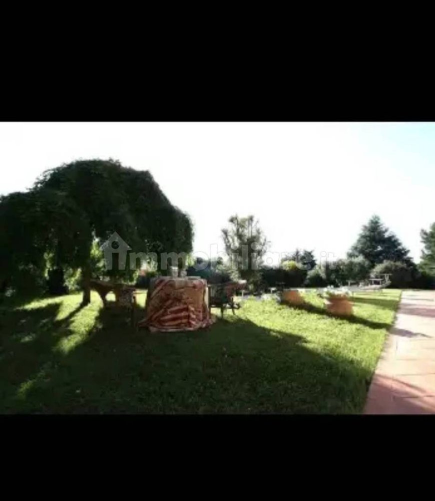 4 bedrooms Villa in Orbetello, Italy No. 150665