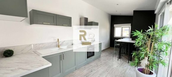 3 bedrooms House in Avion, France No. 315681 2