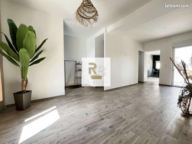 3 bedrooms House in Avion, France No. 315681