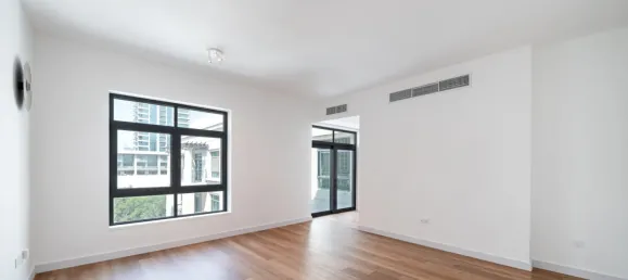 2 bedrooms Apartment for sale in The Views, Dubai, UAE № 105908 3