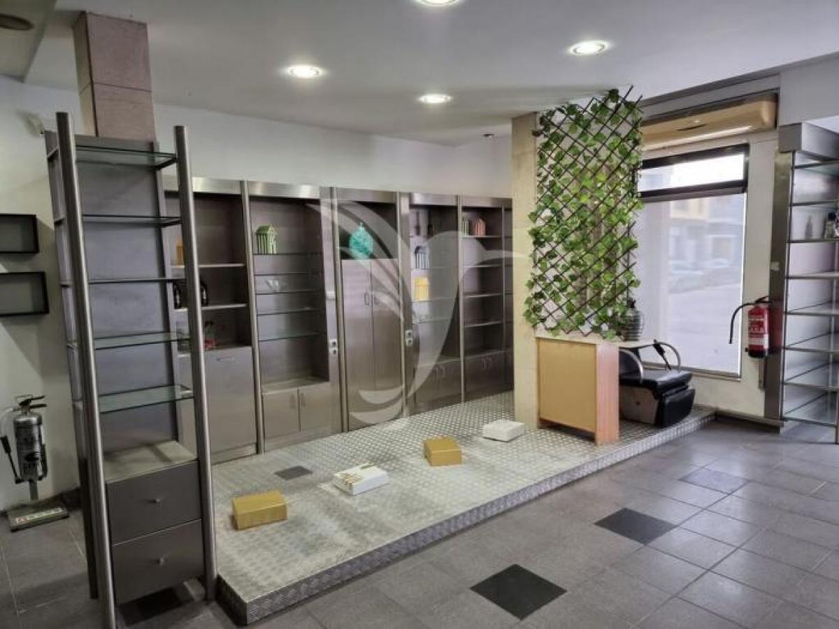 95m² Shop in Aveiro, Portugal No. 1936