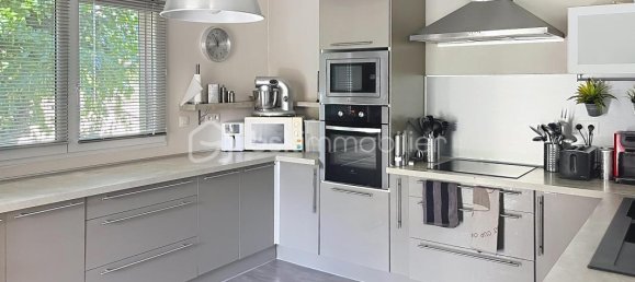 4 Schlafzimmer Villa in Saint-Florent-sur-Auzonnet, France, Nr. 316495 8