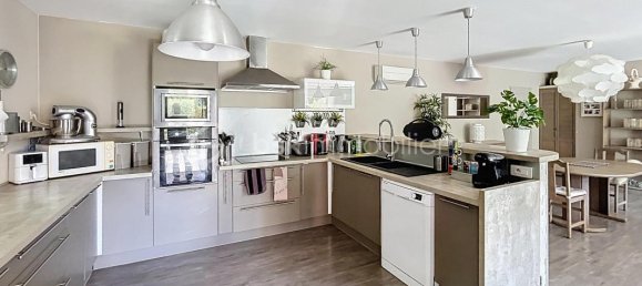 4 Schlafzimmer Villa in Saint-Florent-sur-Auzonnet, France, Nr. 316495 9