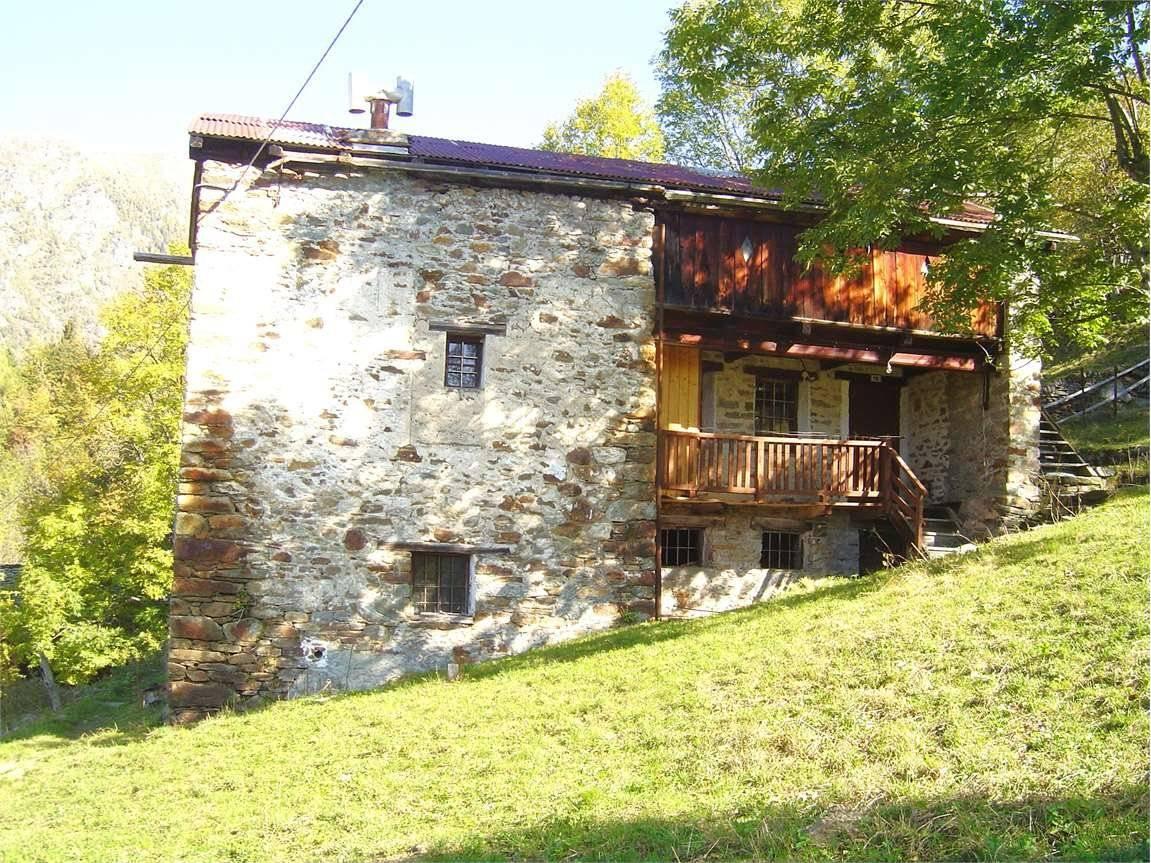 5-Zimmer Haus in Fontainemore, Italy, Nr. 42018