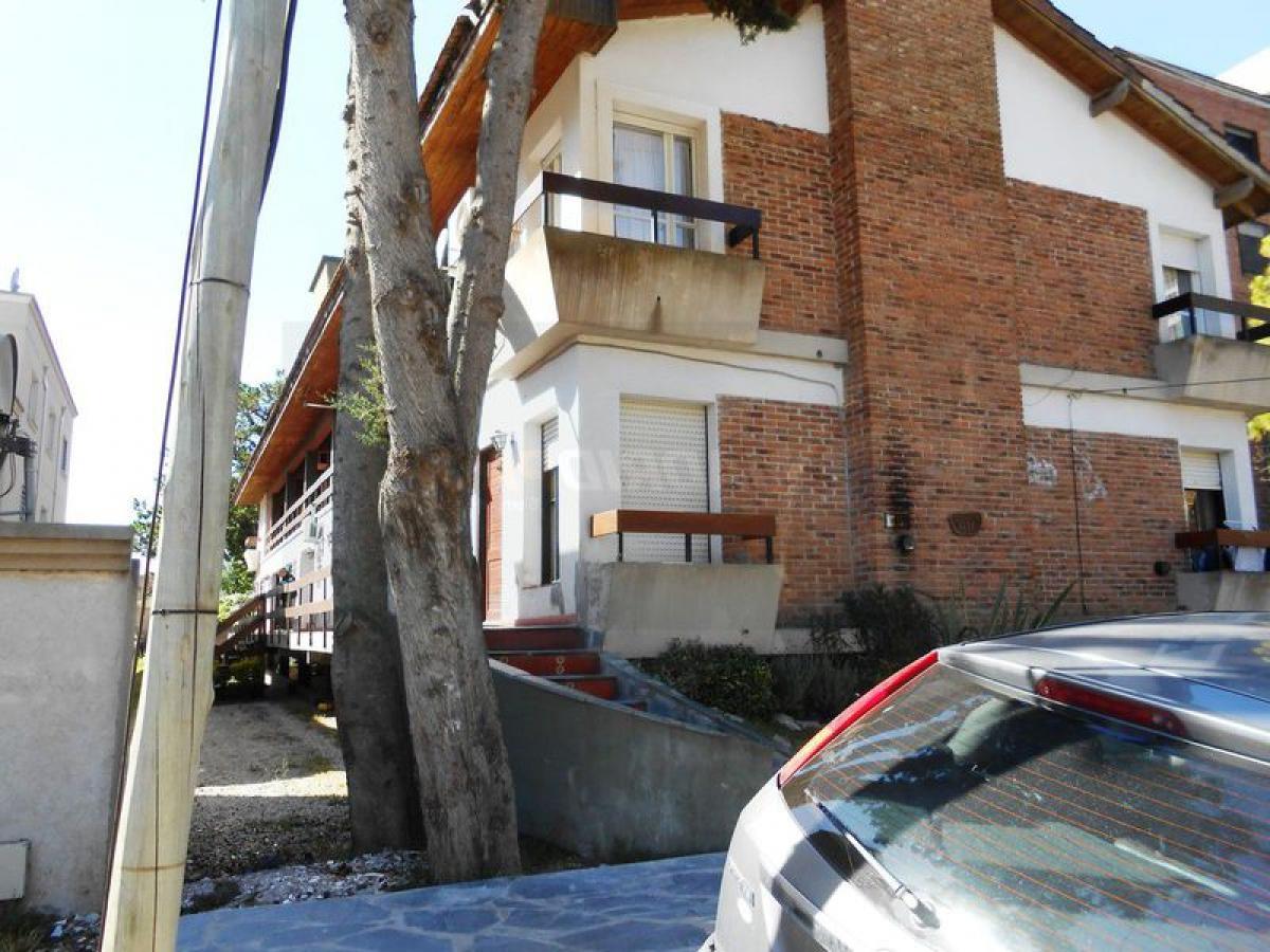 2 bedrooms Apartment in Mar del Plata, Argentina No. 100321