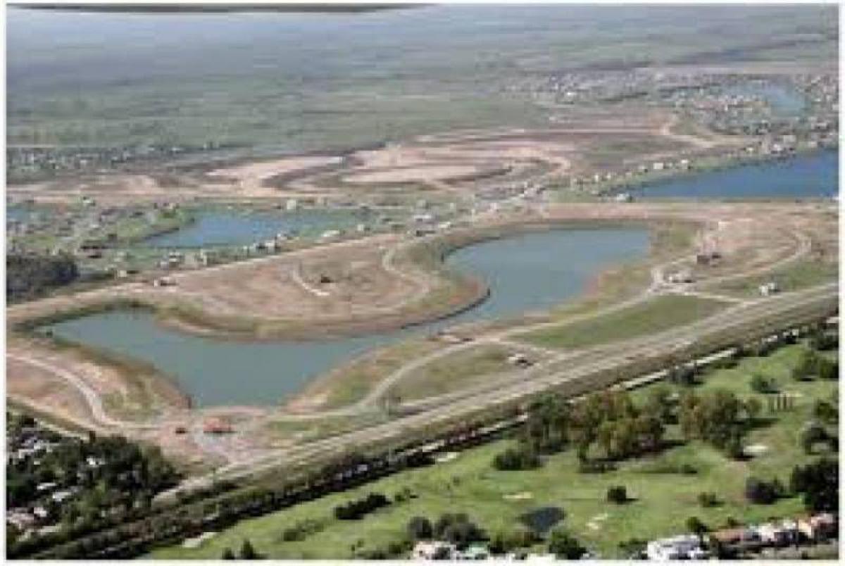  Land in Tigre, Argentina No. 110568