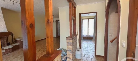 3 bedrooms House in Sens, France No. 198986 20