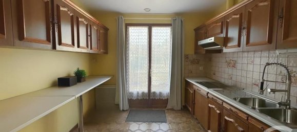 3 bedrooms House in Sens, France No. 198986 22