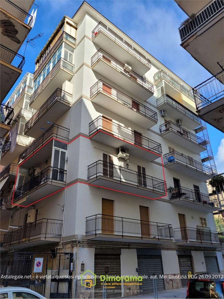 35-Zimmer Wohnung in Torre del Greco, Italy, Nr. 9545